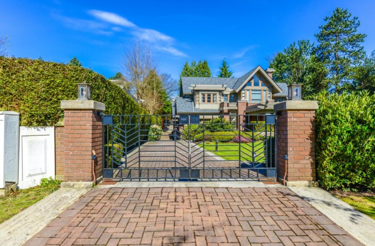 Motorisation de portail à Brantôme-en-Périgord : sécurité et confort